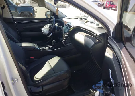 2022 Hyundai Tucson Sel z USA, uszkodzony, nr VIN 5NMJC3AE5NH153648